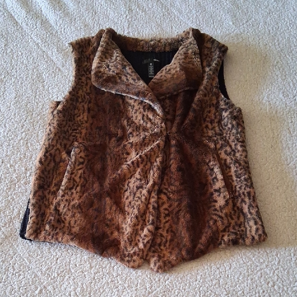 Aqua Leopard Print Faux Fur Vest